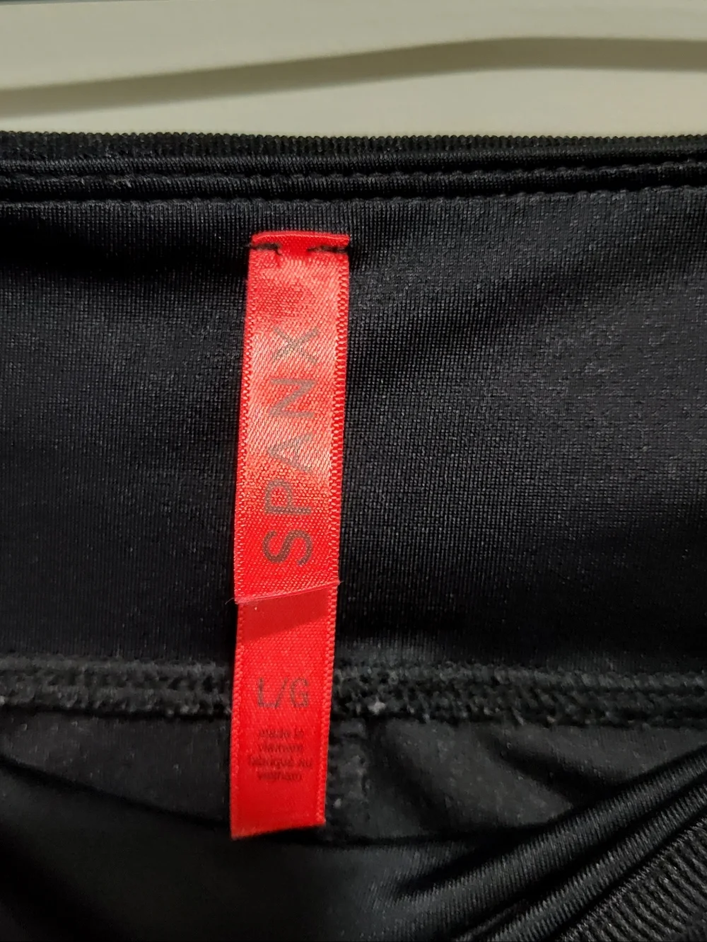 Assets by Spanx Women's Size Large Black Pants Leggings, Knit, Stretchy, Comfy - Picture 7 of 10